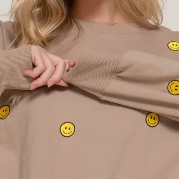 Cropped Happy Face Sweatshirt - Picture 3 of 5